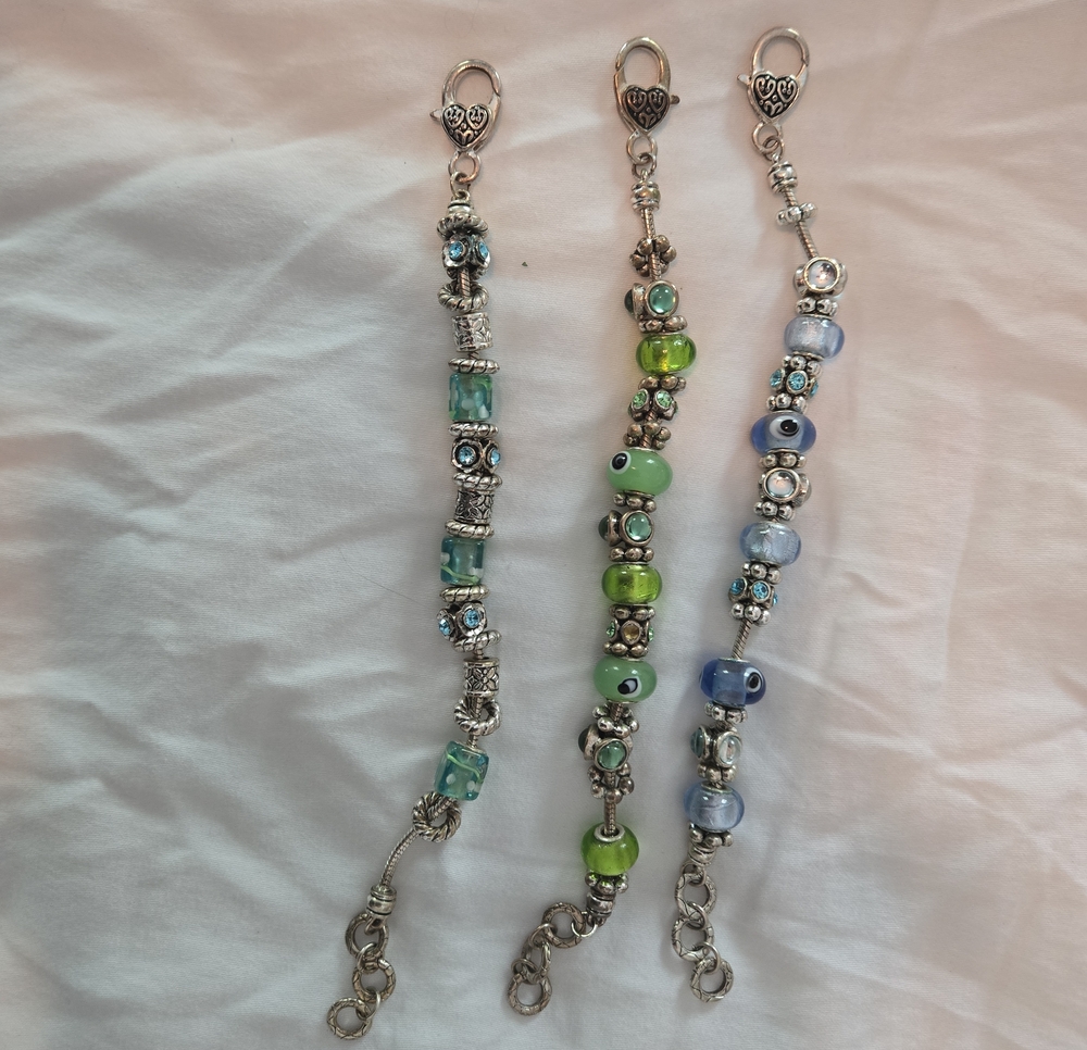 Green Glass Bead Two-Strand Women's Bracelet - Picture 2 of 4